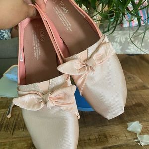 Toms Light Pink W/Bow